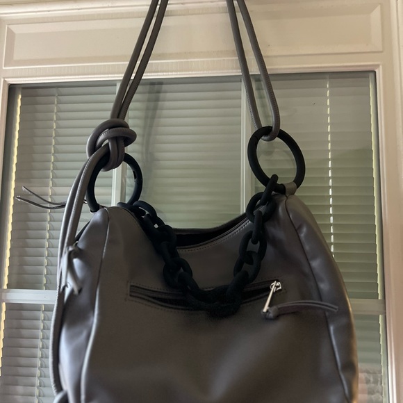 Elegant Gray Women's Bag - Picture 2 of 4